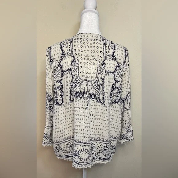 Maeve By Anthropologie Tops 3/4 Sleeve
Morgan Heart Printed Size XS. - Picture 14 of 17